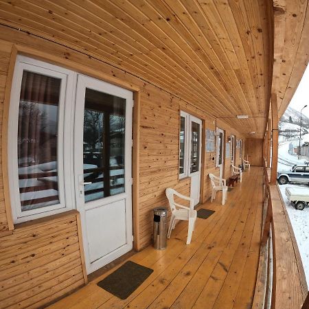 Girgola Bed & Breakfast Mestia Eksteriør bilde