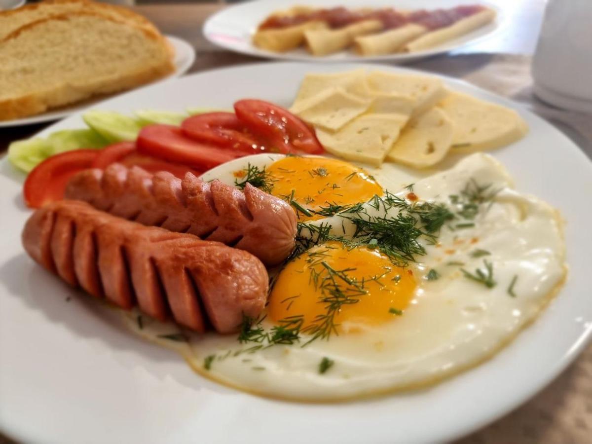 Girgola Bed & Breakfast Mestia Eksteriør bilde