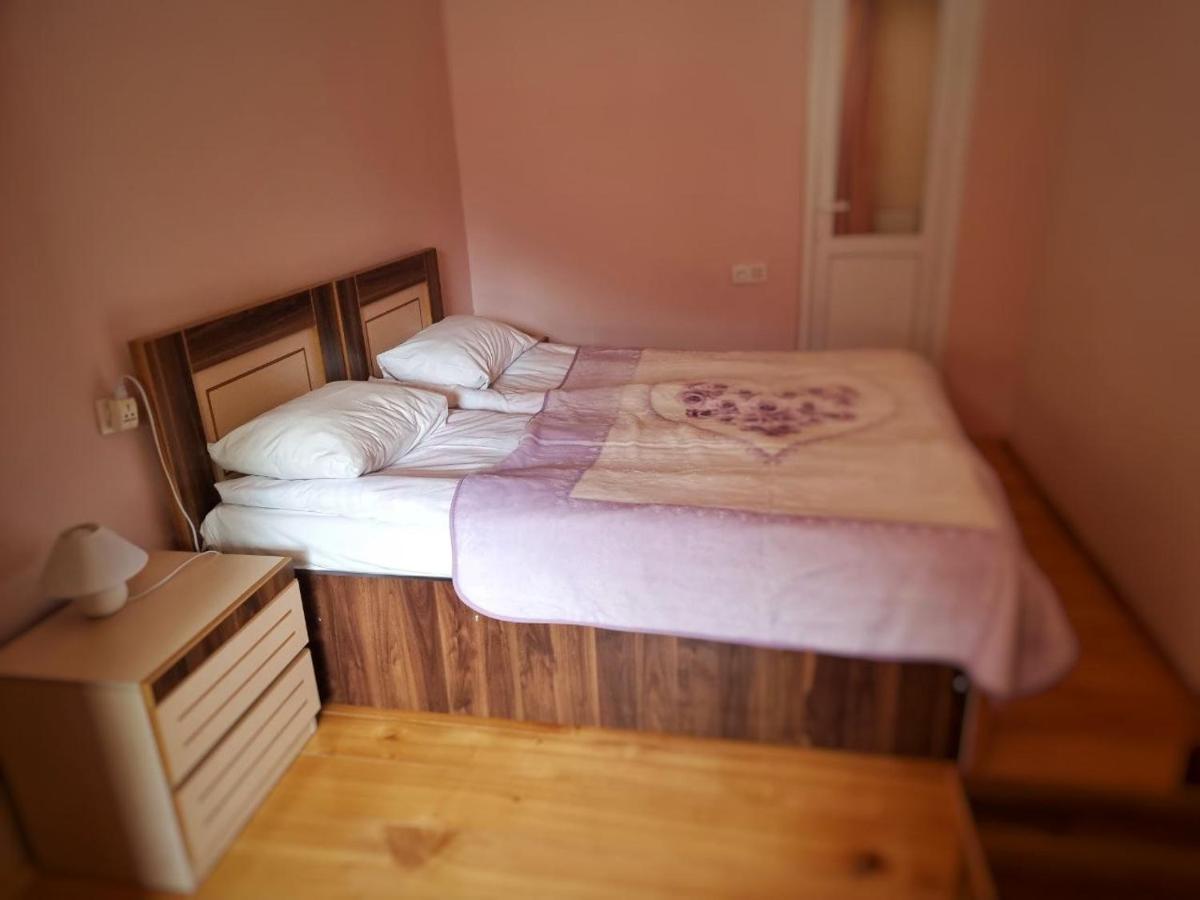 Girgola Bed & Breakfast Mestia Eksteriør bilde