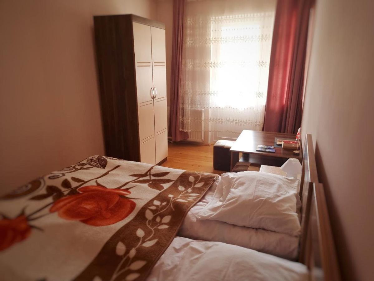 Girgola Bed & Breakfast Mestia Eksteriør bilde