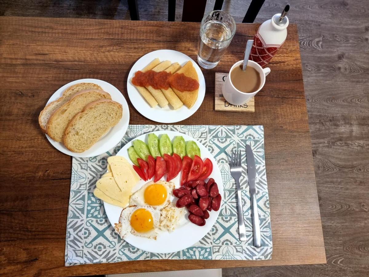 Girgola Bed & Breakfast Mestia Eksteriør bilde